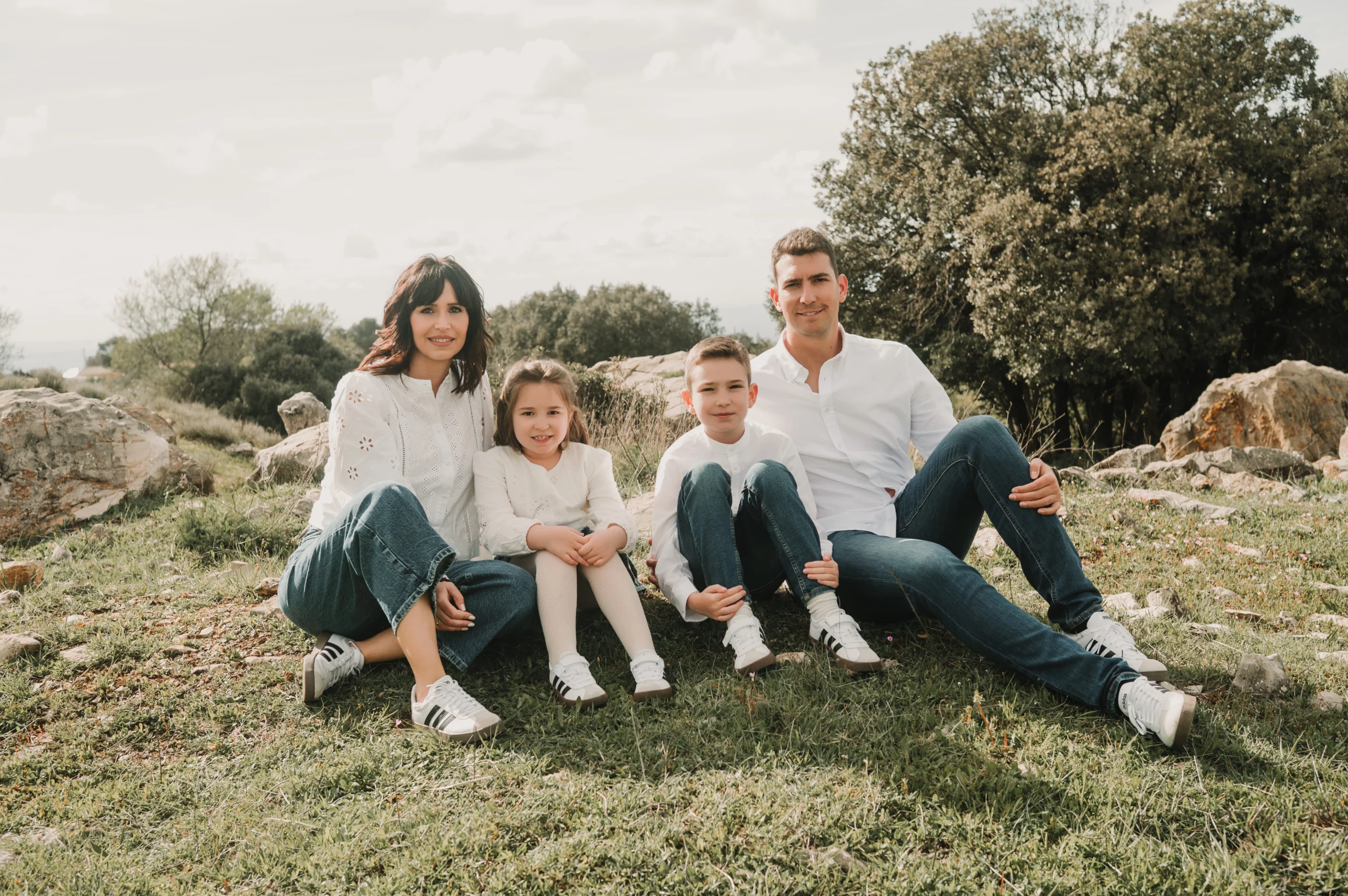 fotografía-de-familia-en-Jaén-sesión-de-fotos-exterior