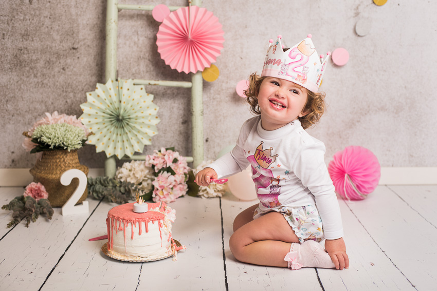 fotografia-de-smash-cake-o-primer-cumpleanos-en-jaen-con-supercastizo-9