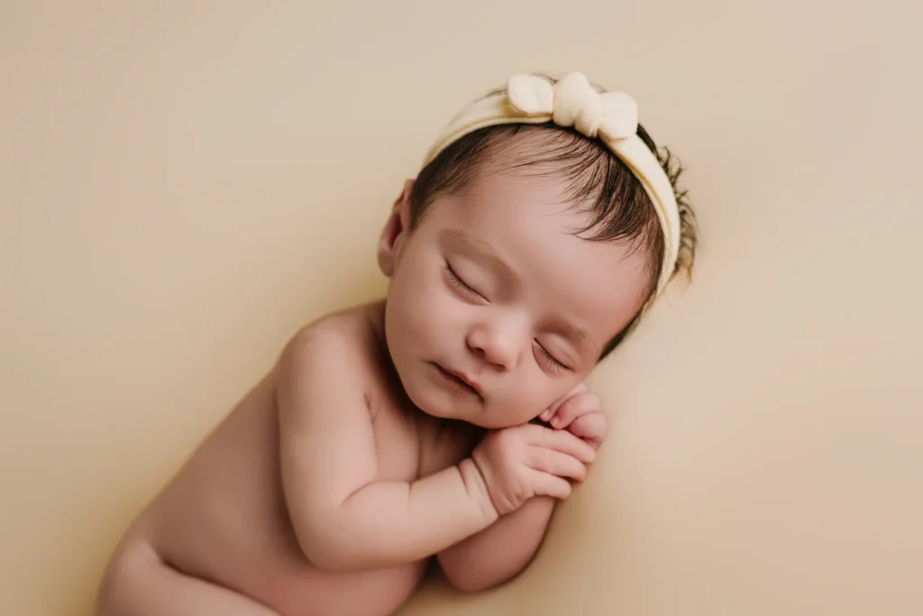Fotografía newborn natural en estudio en Los Villares, Jaén.